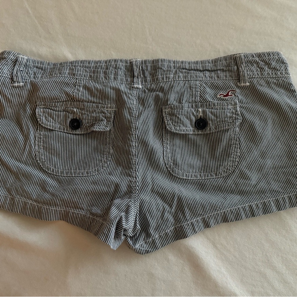 Hollister Blue and White (searsucker)Shorts Classic Style. - Picture 6 of 7